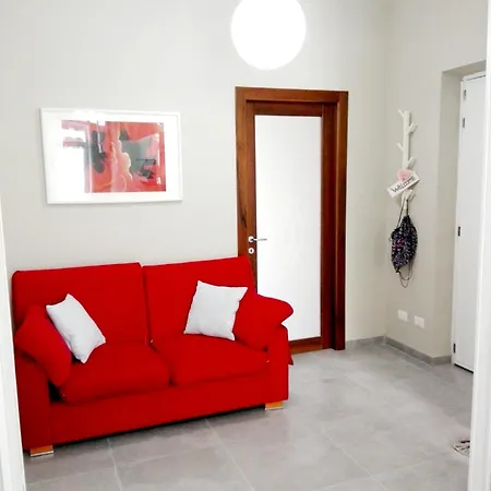 Jolie Nuovo E Confortevole Apartment Turin